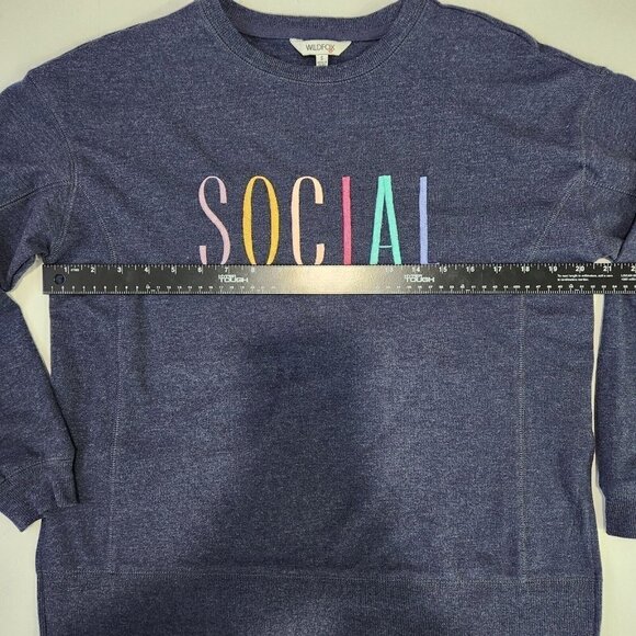 Wildfox SOCIAL Embroidered Sweatshirt Womens S Blue Crewneck Split Hem‎ - Picture 4 of 8